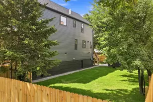 3072 N Avers Ave, Chicago, IL 60618 - Photo 3