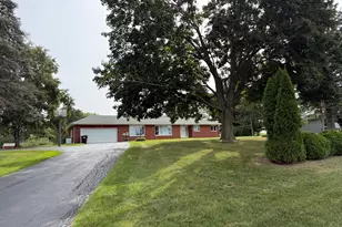 6206 Haligus Rd, Woodstock, IL 60098 - Photo 1