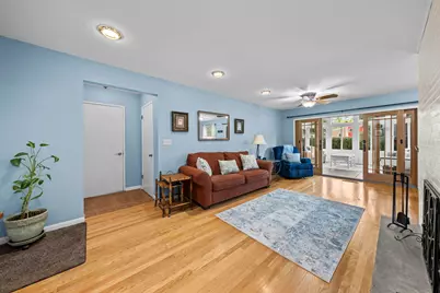 419 S Phelps Avenue, Arlington Heights, IL 60004 - Photo 3