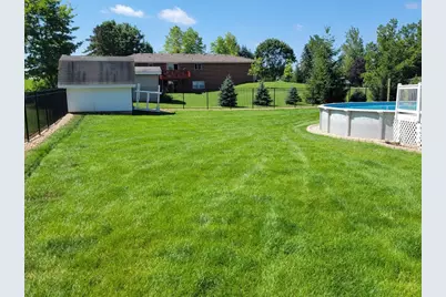 8546 Sunset Drive, Byron, IL 61010 - Photo 3