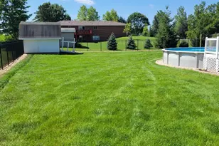 8546 Sunset Dr, Byron, IL 61010 - Photo 3