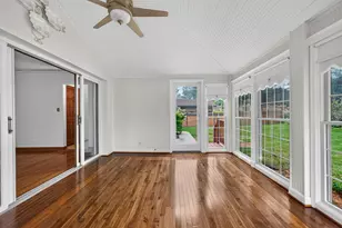 304 E Irving Park Rd, Roselle, IL 60172 - Photo 19