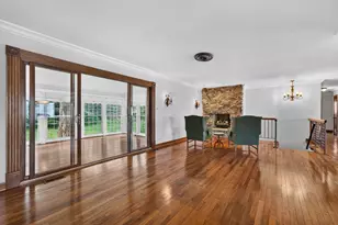 304 E Irving Park Rd, Roselle, IL 60172 - Photo 3
