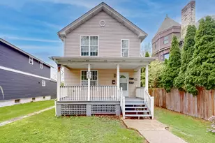 221 N Hickory St, Joliet, IL 60435 - Photo 1