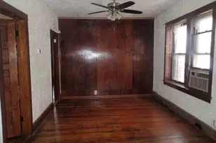 923 N Kedvale Ave, Chicago, IL 60651 - Photo 3