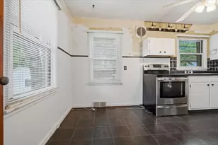306 E Columbia St, Danvers, IL 61732 - Photo 11