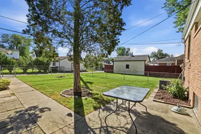 17617 Burnham Avenue, Lansing, IL 60438 - Photo 25