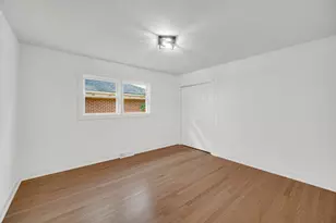 8918 Kilpatrick Ave, Skokie, IL 60076 - Photo 7