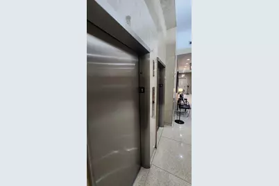 555 W Cornelia Avenue #1301, Chicago, IL 60657 - Photo 9