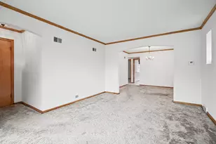 7433 N Oriole Ave, Chicago, IL 60631 - Photo 3