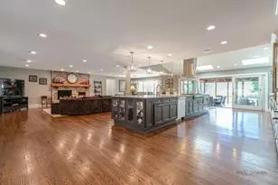 1685 Clover Dr, Inverness, IL 60067 - Photo 9