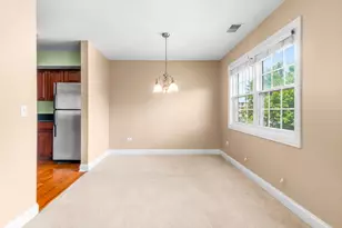 39 Foxcroft Rd, Naperville, IL 60565 - Photo 7