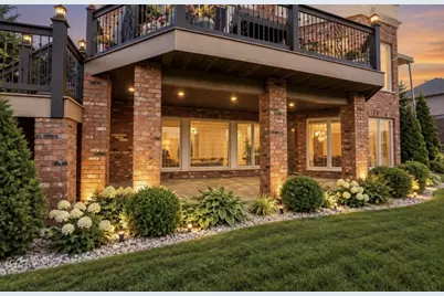 11910 Bates Court, Orland Park, IL 60467 - Photo 7
