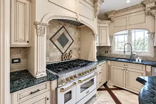 11910 Bates Ct, Orland Park, IL 60467 - Photo 17