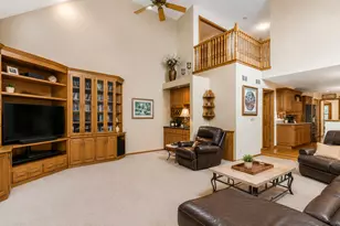 2617 Crystal Way, Crystal Lake, IL 60012 - Photo 5