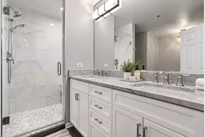 33 W Huron Street #402, Chicago, IL 60654 - Photo 13