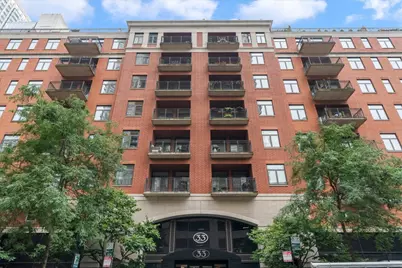 33 W Huron Street #402, Chicago, IL 60654 - Photo 1