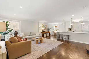 428 W Wellington Ave, Chicago, IL 60657 - Photo 3