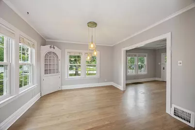 5436 Cumnor Road, Downers Grove, IL 60515 - Photo 7