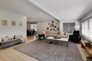 7720 W 65th Pl, Bedford Park, IL 60501 - Photo 5
