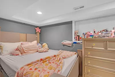 1624 N Tripp Avenue, Chicago, IL 60639 - Photo 13