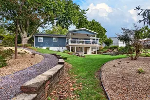 313 Vista Dr, Bloomington, IL 61701 - Photo 37