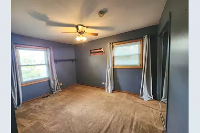 325 Spruce Lane, Elk Grove Village, IL 60007 - Photo 13