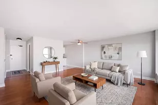 5455 N Sheridan Rd, Chicago, IL 60640 - Photo 3