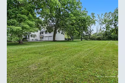 10595 W Woodland Avenue, Beach Park, IL 60087 - Photo 1