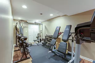 950 Dunham Dr, West Chicago, IL 60185 - Photo 17