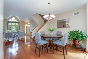 950 Dunham Dr, West Chicago, IL 60185 - Photo 5