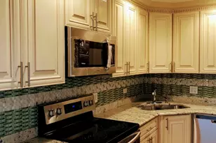 1108 Castilian Ct, Glenview, IL 60025 - Photo 13