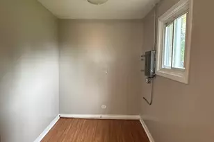 2209 Madonna Ave, Joliet, IL 60436 - Photo 5