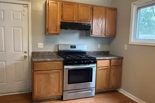 2209 Madonna Ave, Joliet, IL 60436 - Photo 3
