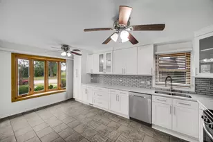 7506 W 83rd Pl, Bridgeview, IL 60455 - Photo 11