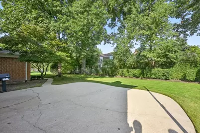 937 Sutton Drive, Northbrook, IL 60062 - Photo 27