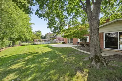 937 Sutton Drive, Northbrook, IL 60062 - Photo 25