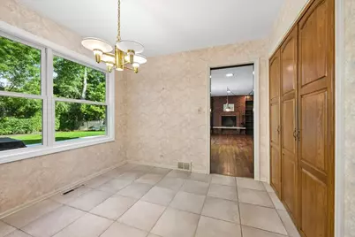937 Sutton Drive, Northbrook, IL 60062 - Photo 9