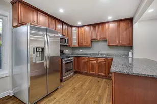 1715 W Thome Ave, Chicago, IL 60660 - Photo 5