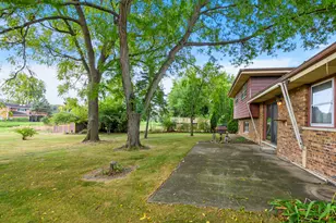 8540 Candlelight Dr E, Willow Springs, IL 60480 - Photo 27