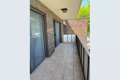 9240 Gross Point Road #410, Skokie, IL 60077 - Photo 17