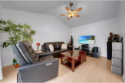 135 Pinehurst Drive, Mundelein, IL 60060 - Photo 11
