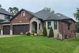 10057 S 86th Ct, Palos Hills, IL 60465 - Photo 1