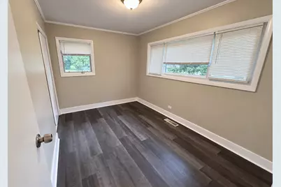 101 Shabbona Drive, Park Forest, IL 60466 - Photo 7