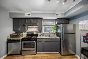 9824 S Campbell Ave, Evergreen Park, IL 60805 - Photo 5