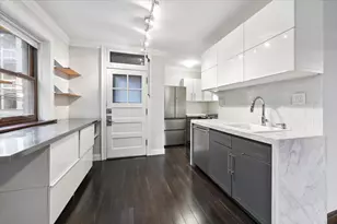 2013 W Farragut Ave, Chicago, IL 60625 - Photo 7