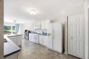 168 W Meadow Dr, Cortland, IL 60112 - Photo 13