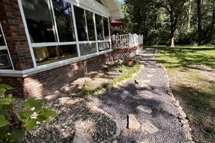 1356 N N 1600 East Rd, Yorkville, IL 62568 - Photo 5