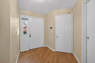 755 W Happfield Dr, Arlington Heights, IL 60004 - Photo 3