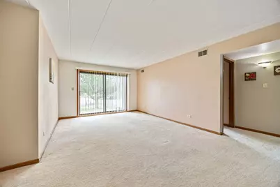 11021 S Theresa Circle #2D, Palos Hills, IL 60465 - Photo 3